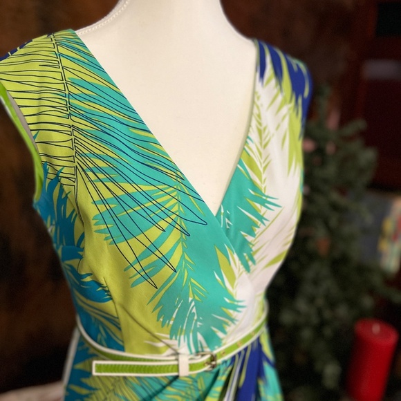 Green & Blue Floral Maggy L Dress - Picture 3 of 5